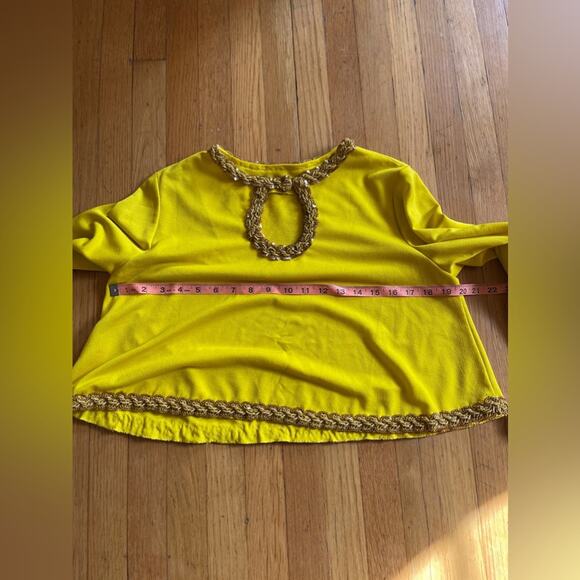 60s Vintage Yellow Cropped Blouse with Keyhole Neckline and Gold Braided Details - Picture 5 of 5